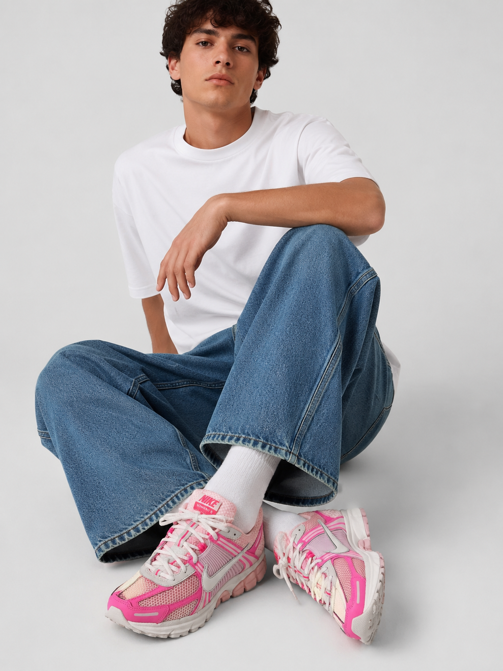 Nike Sneaker Zoom Vomero 5 Hyper Pink (41)